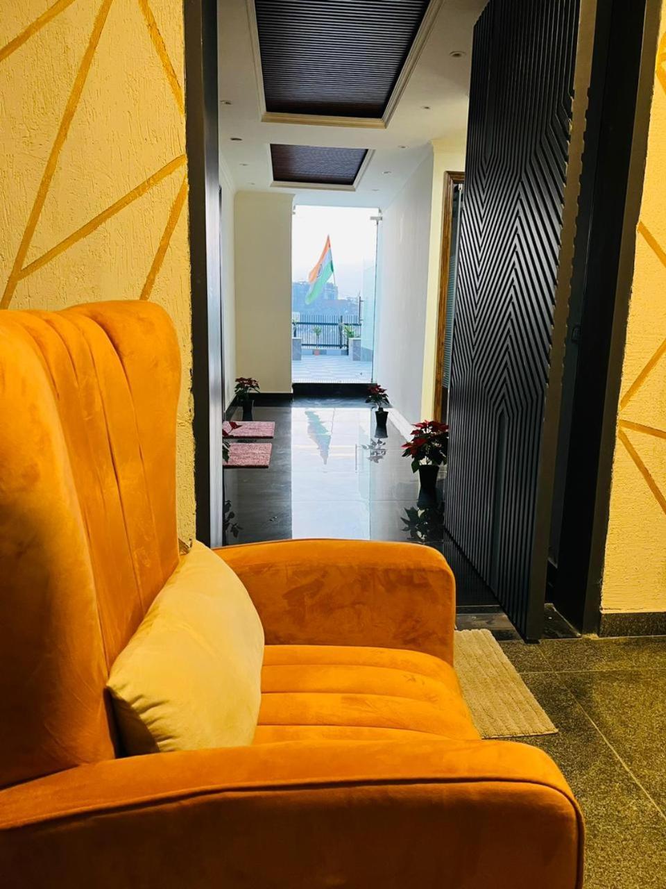 Hotel Riverb Nueva Delhi Exterior foto